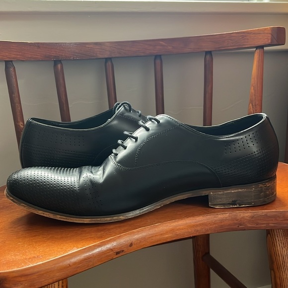 Kenneth Cole Shoes Men’s Dress Oxford Cha-Raid Black Leather Cap Toe Size 11 - Picture 6 of 10